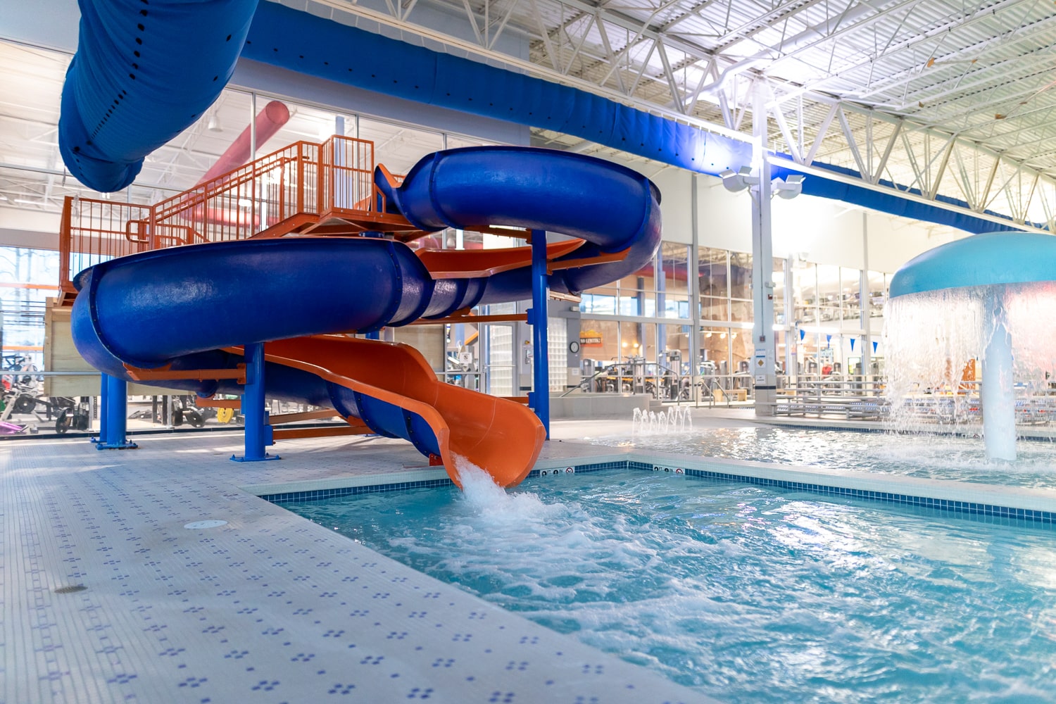 Indoor Pools and waterslide at Workout Club in Salem
